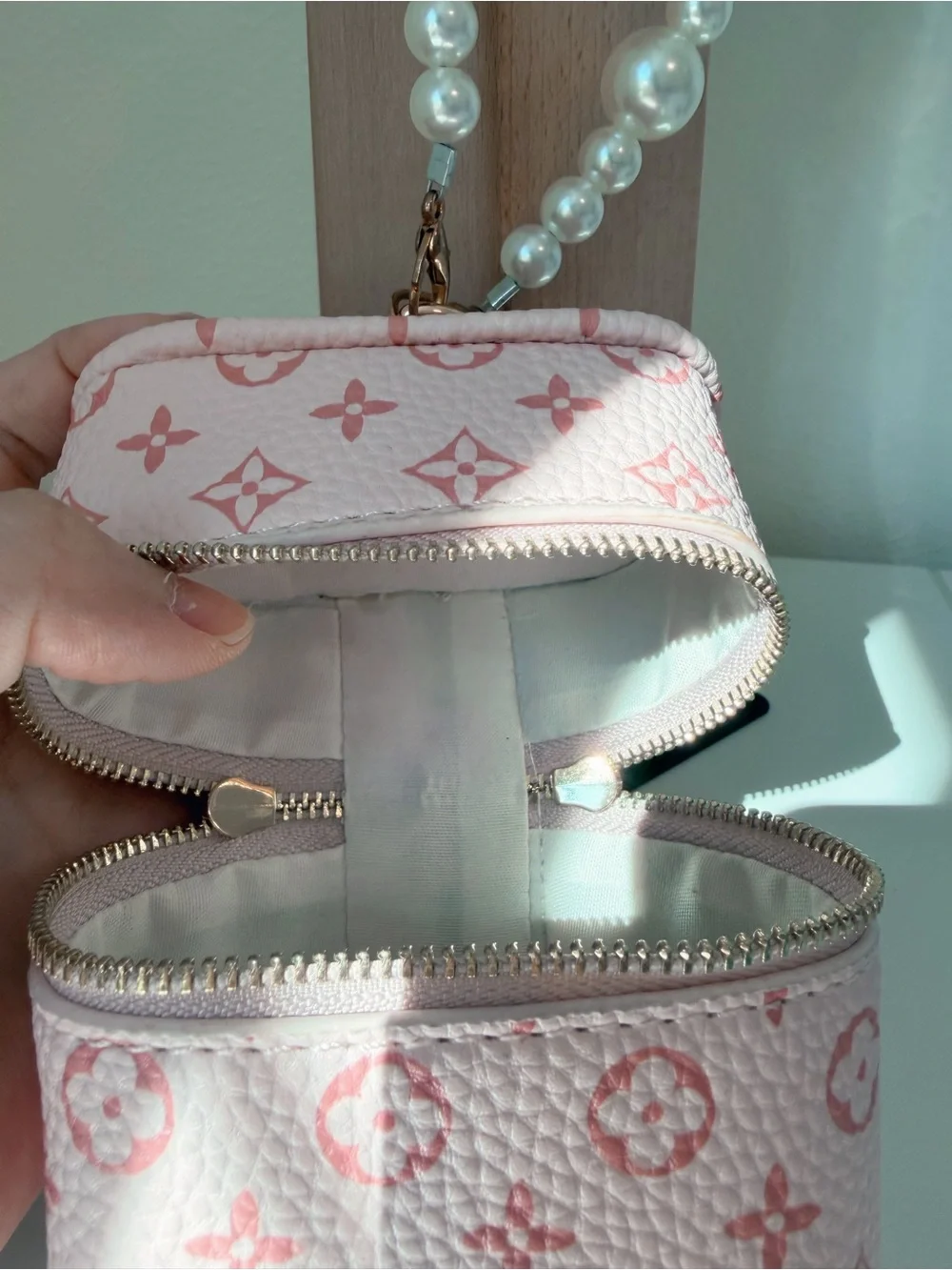 Pink Mini Cosmetic Pouch & Card Holder with Pearl Strap 🎀